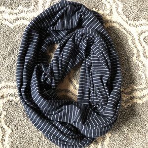 Stitch Fix Navy blue striped infinity scarf